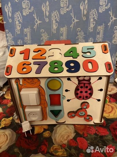 Бизиборд домик со светом