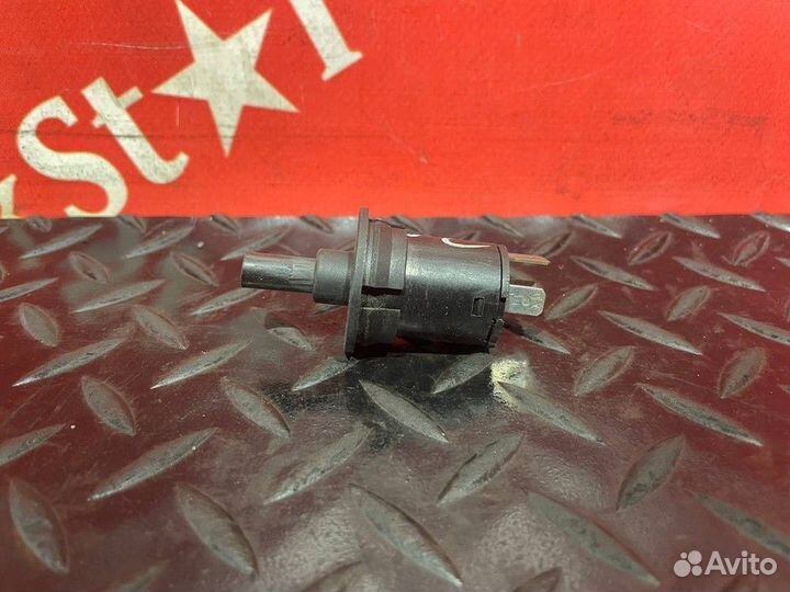 Выключатель концевик кабины