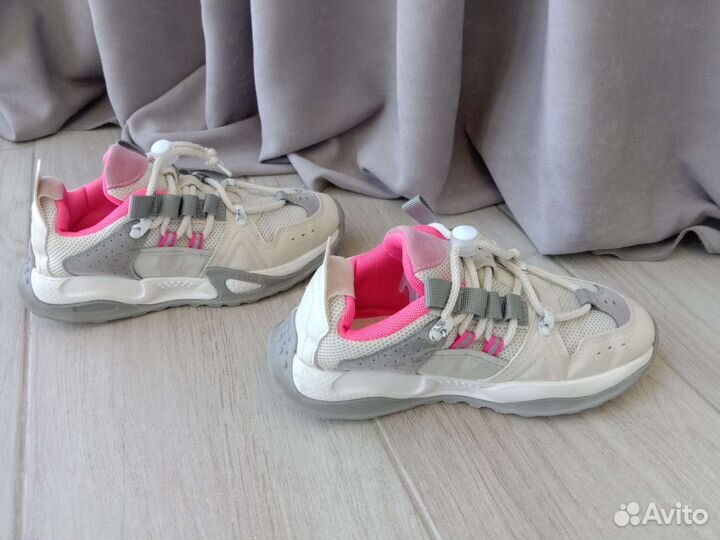 Кроссовки для девочки 35 размер