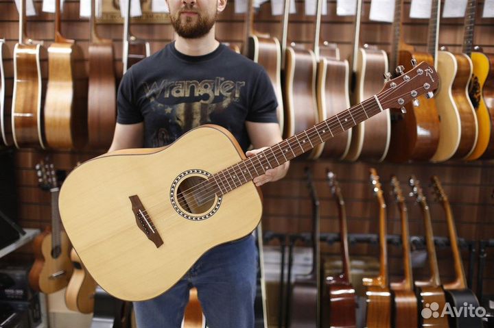 Акустическая гитара Ramis + Аксессуары