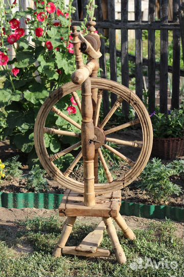 Прялка деревянная старинная