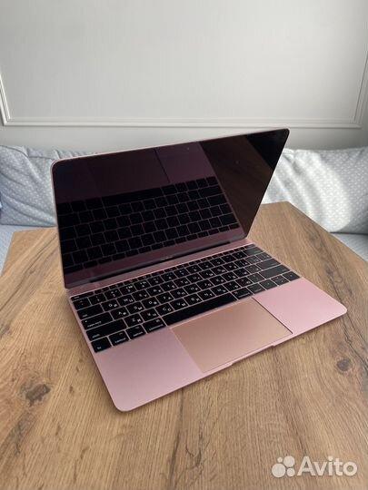 MacBook розовое золото 2017