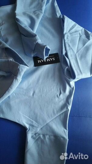 Спортивный прогулочный костюм