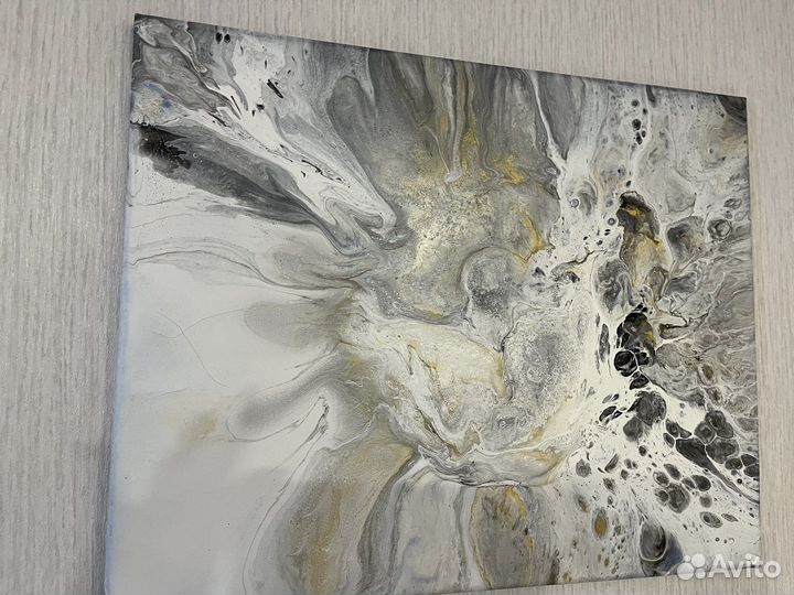 Картины в технике флюид-арт