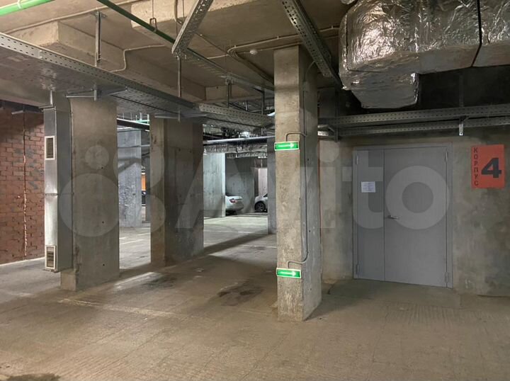 Машиноместо, 18 м²