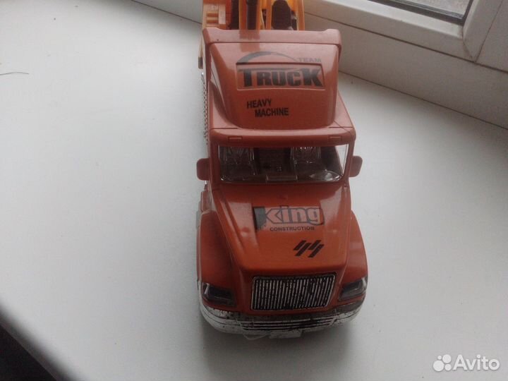 Игрушка большая машинка