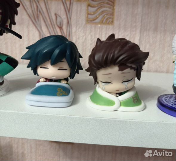 Гашапоны и брелки demon slayer