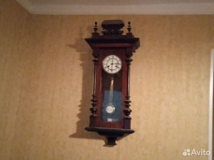 Настенные часы с боем антикварные