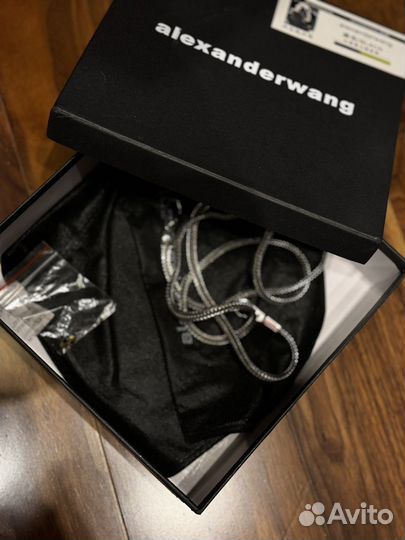 Сумочка очень блестящая Wang