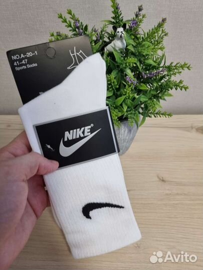 Носки Nike высокие белые