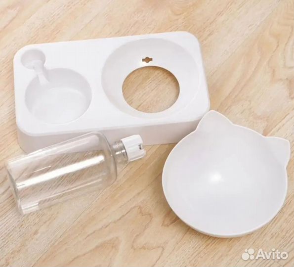 Миска для животных с поилкой