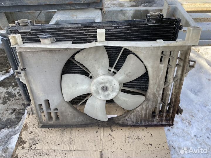 Диффузор радиатора Toyota Corolla 120