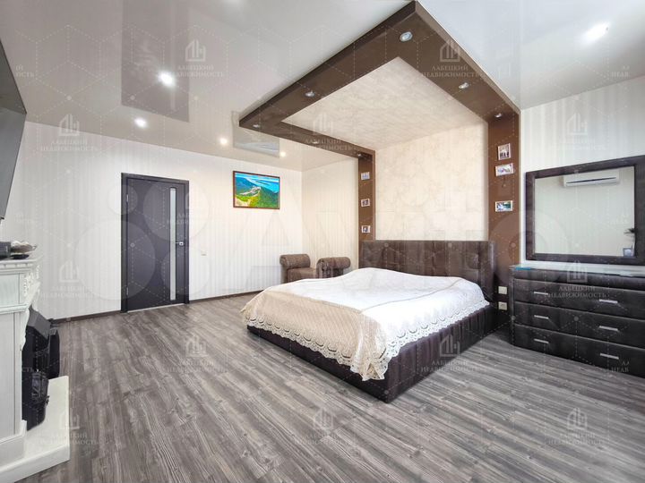 2-к. квартира, 88 м², 9/14 эт.