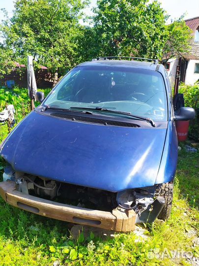 Chrysler Voyager 2.4 AT, 2000, битый, 320 000 км