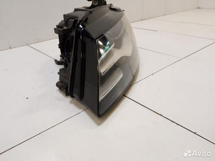 Фара левая Audi А4 В8 8K2