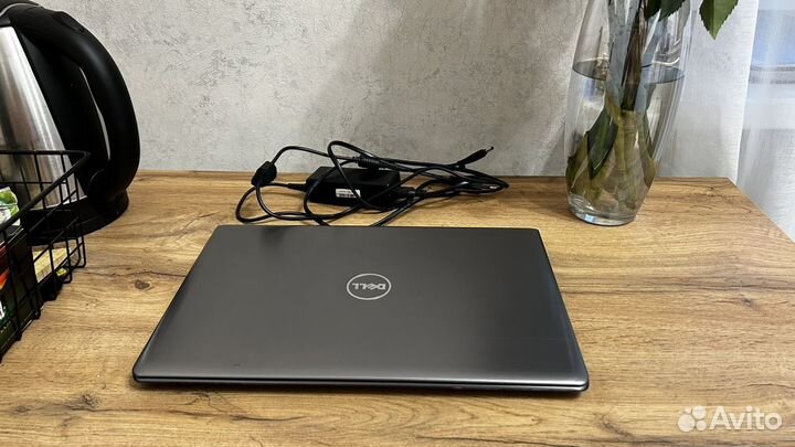 Ноутбук Dell i5/740m/4gb/SSD 256gb