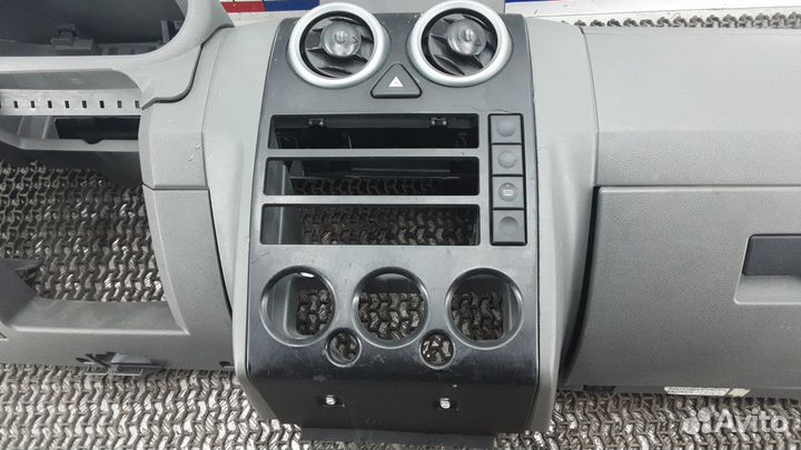 Торпедо Ford Fusion I (2002–2012)