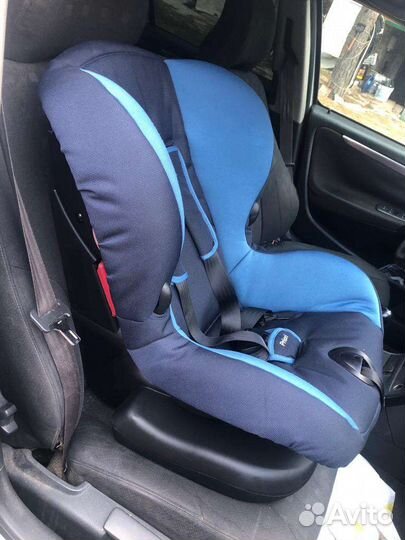 Детское автомобильное кресло