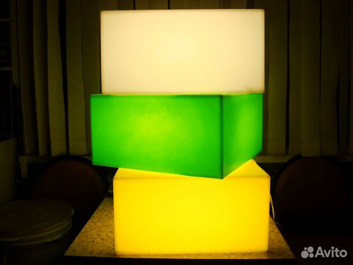 Светящийся куб