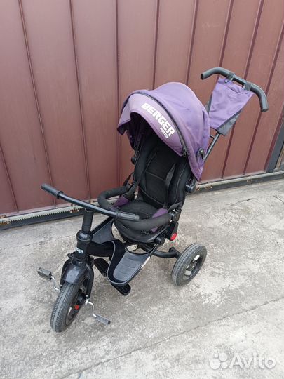 Трехколесный велосипед для малышей