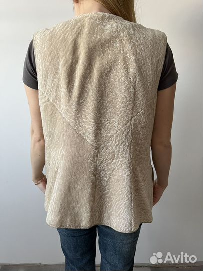 Меховая жилетка