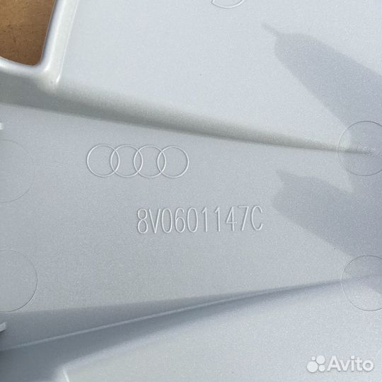 Колпаки Audi Ауди R 16 8V0601147C