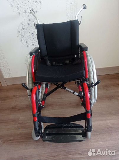Инвалидная коляска складная бу