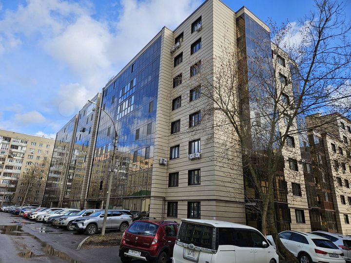 3-к. квартира, 107,3 м², 3/8 эт.