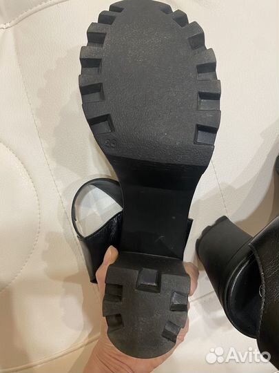 Босоножки 39