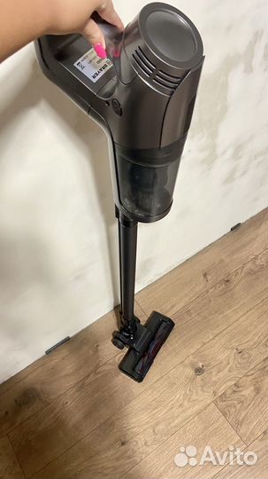 Беспроводной пылесос новый