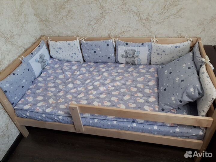 Детская кровать из массива