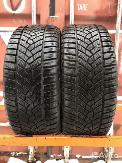 Goodyear UltraGrip Performance Gen-1 215/45 R17
