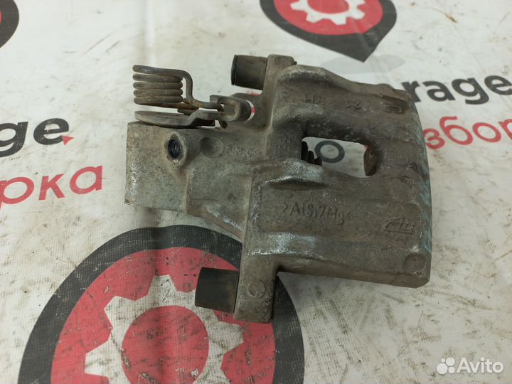 Суппорт задний правый Ford Focus 2 Mazda 3bk Форд