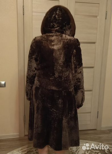 Шуба женская натуральная 48 50