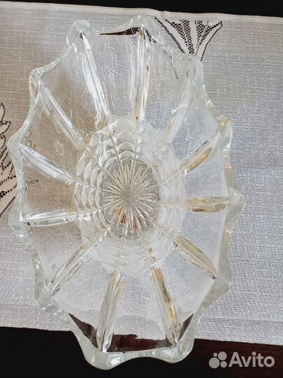 Большая хрустальная ваза для фруктов и салатов