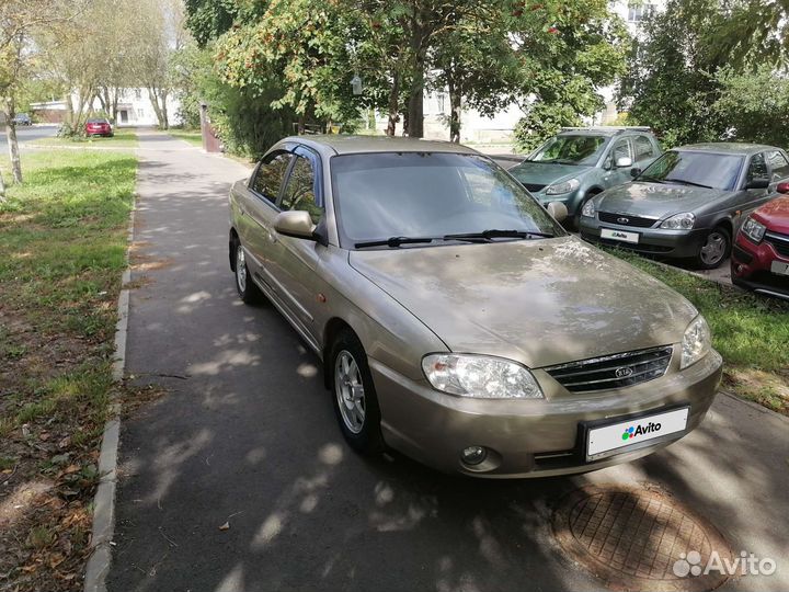 Kia Spectra, 2008