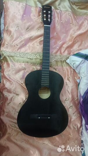 Акустическая гитара без струн
