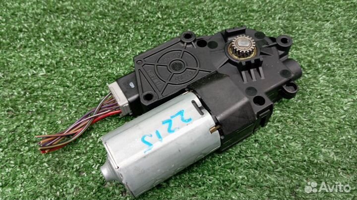 Мотор люка Land Rover Freelander