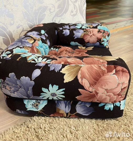 Лежанка для собак