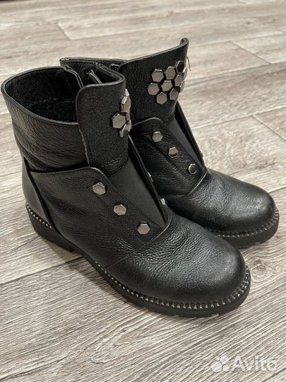 Ботинки для девочки 35 размер