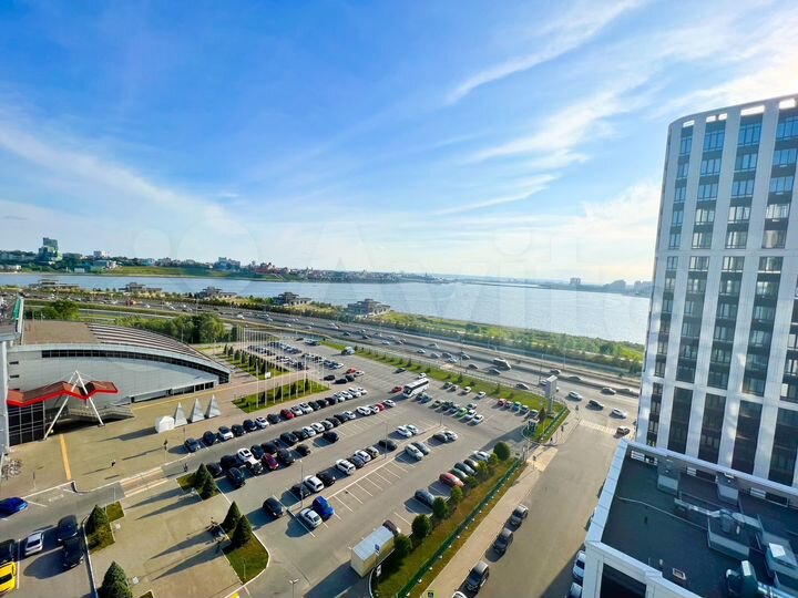 4-к. квартира, 102 м², 14/20 эт.