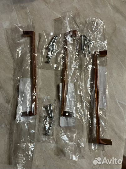 Ручка-скоба мебельная 160