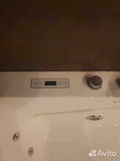 Джакузи б/у 1800*1200