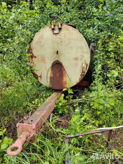 Бочка на прицепе