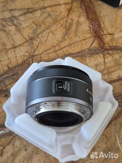 Canon RF 50mm f 1.8 stm