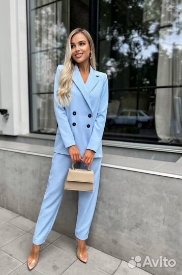 Костюм тройка