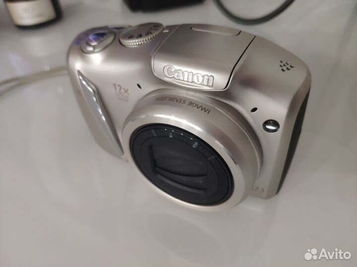 Компактный фотоаппарат