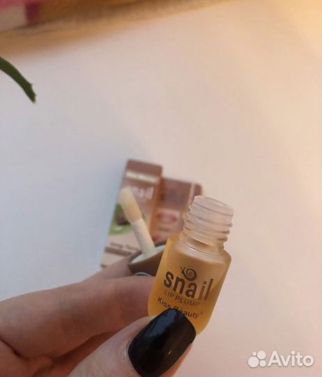 Блеск для увеличения губ