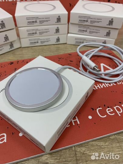 Беспроводная зарядка MagSafe для iPhone