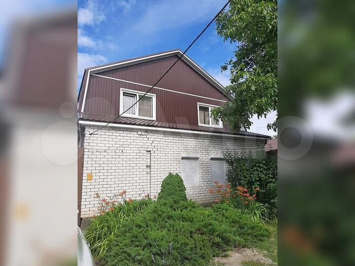 Коттедж 207 м² на участке 6 сот.